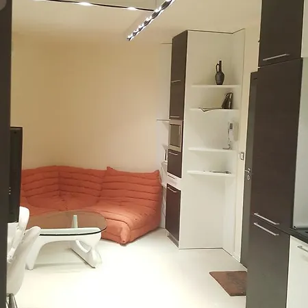 8 In Sand Lilies Apartament